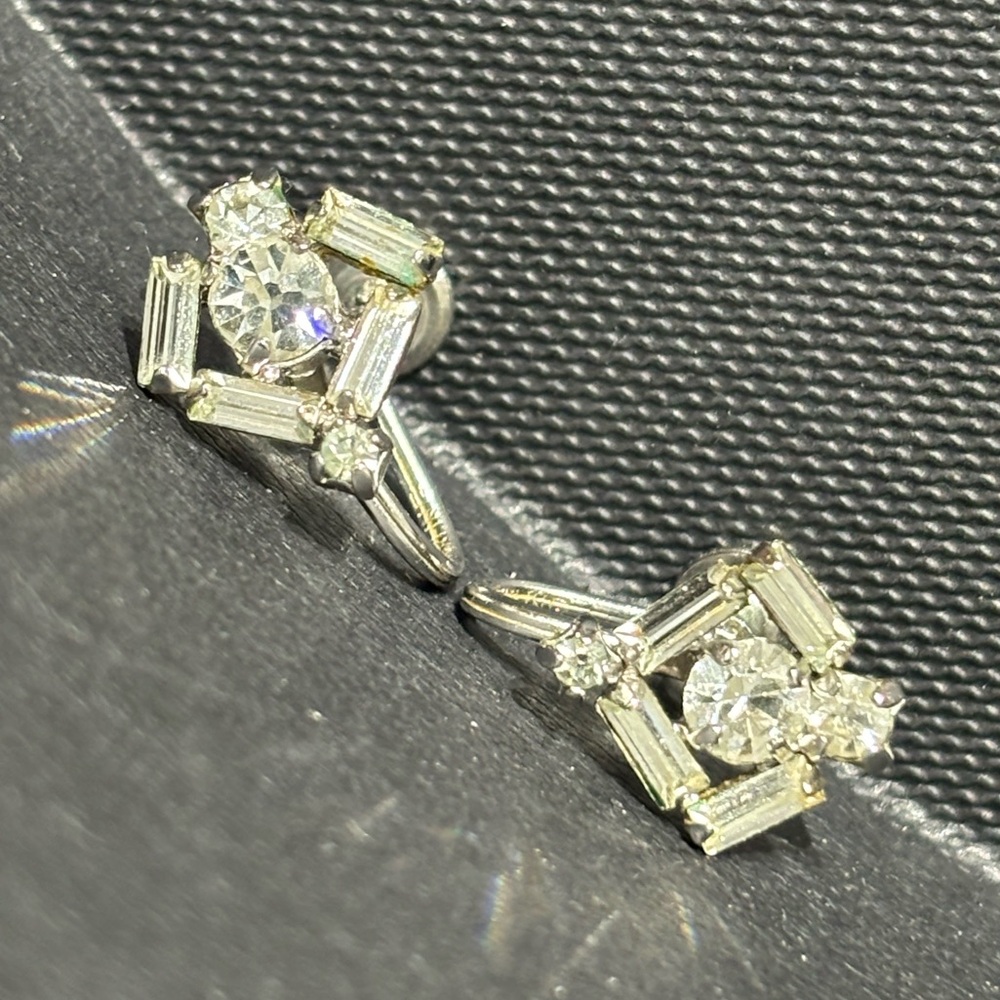 Vintagw Jay Flex Elegant Sterling Silver Crystal Clip on Earrings